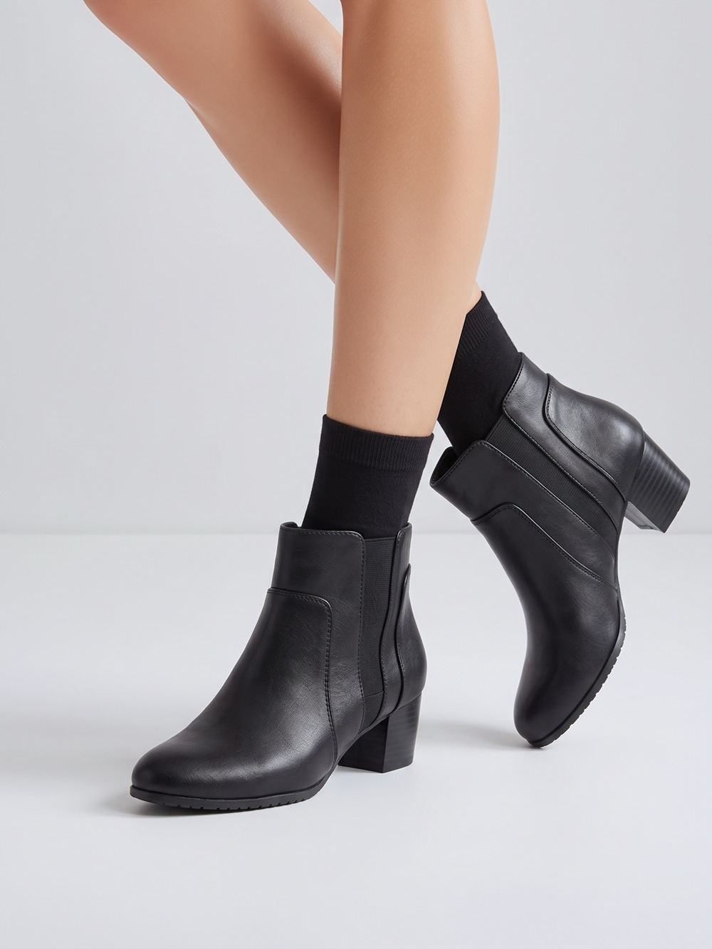 Lands' End Women's Sz 11B Bombay Premium Leather Mid-Heel Ankle Boots Black